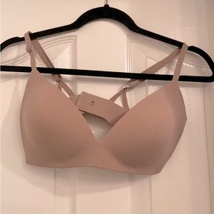 Lululemon Take Shape Bra in 34C